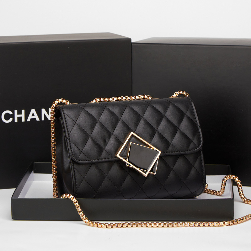 Vintage Quilted Mini Square Crossbody Bag – view 2