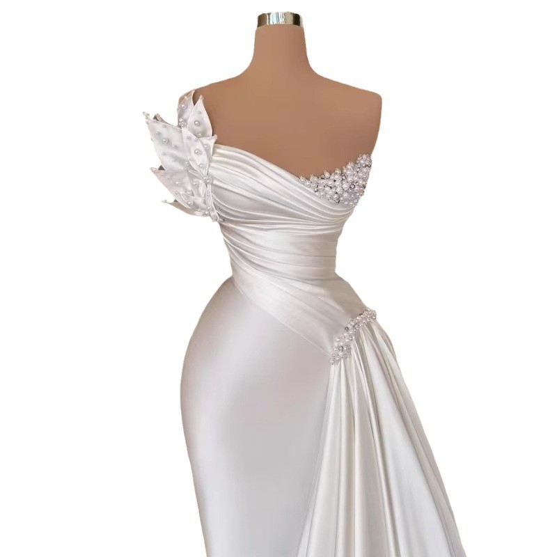 White Graceful Satin Simple Lightweight Wedding Dress Long Dress - Image 2